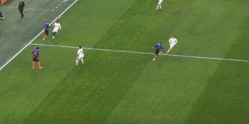 开云体育-0-2到6-2！国米让二追六踢疯了！登贝莱救主，大巴黎绝杀夺回榜首