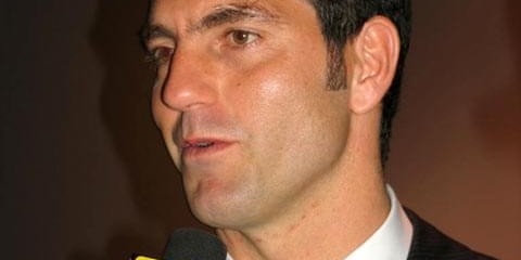 与国米4次续约的小角色， 38岁完成欧冠处子秀，40岁退役