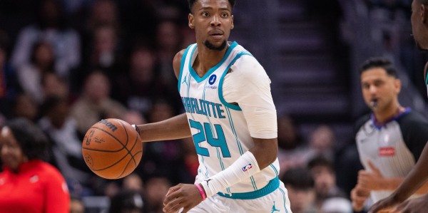 APP下载-各种铁还投得多！米勒全场手感冰凉 两分球7中0&amp;amp;三分7中2