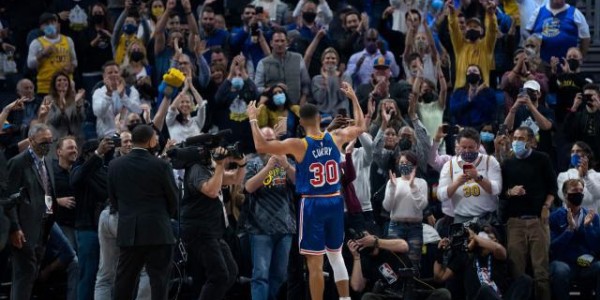 开云体育-【现场】勇士连胜洛杉矶双雄 库里时刻再现旧金山