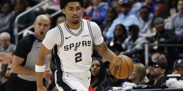 娱乐平台-迪伦·哈珀：客场能体验不同城市很酷 但这种5连客后我只想回家