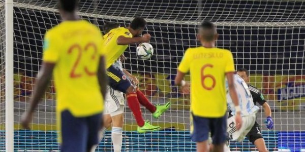 官方网站-阿根廷队浪费梦幻开局，斯卡洛尼暴露两大弱点