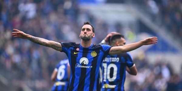 APP下载-国米是冠军！将士们辛苦了，庆祝派对开始！