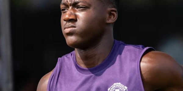 暗示得不到阿莫林认可？梅努回应网友对社媒的猜测：夸大其词