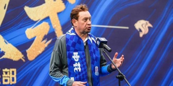 APP下载-负重前行 绽放申城，上海申花足球俱乐部出征新赛季