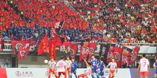 “中国之声”聚焦：湘超为什么这么火？